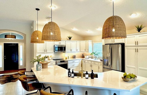 Wildwood House | Poolside Palms–Modern Luxury Retreat with Private Resort-Style Pool and Electric 4-seater Golf Cart