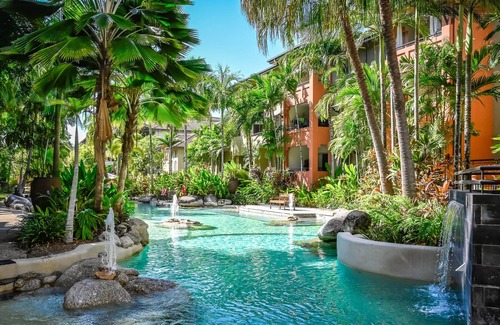 Westcourt Apartment | Poolside Paradise Cairns - 9 Pools, BBQ & Gym