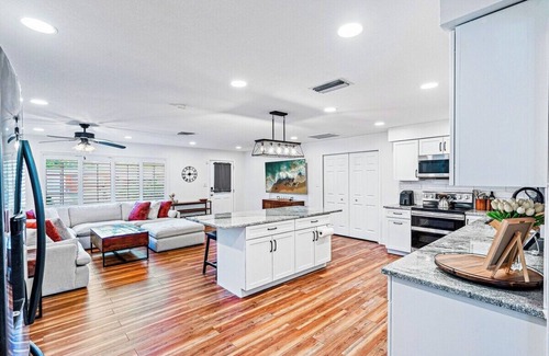 Disston Heights House | Poolside Paradise w/Hot Tub | Pool | Fire Pit