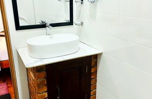 Ella Bed & Breakfast | Poomaz Peace Palace - Ella