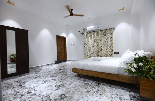 Chevella Other | Poorna: New Luxury 5 BHK Farmhouse w/Pool, Jacuzzi & Views