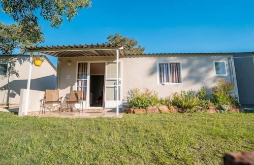 Hartbeespoort Ski Chalet | Pop Art House