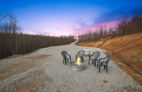 McArthur RV Rental | Poplar Camp Site #1 | Hocking Hills