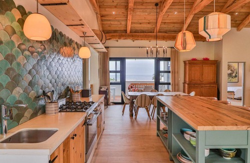 Voelklip House | Poplar House | Comfort and style | Pool