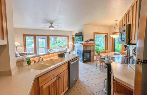 Lutsen Condo | Poplar River Condos 584-586 - Lake Superior - Lutsen, MN