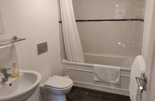 Tenby House | Poppy Cottage