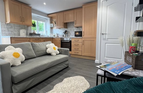 St. Florence Cottage | Poppy Cottage, Pembrokeshire