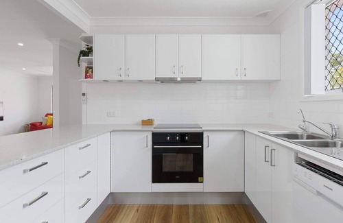 Bateau Bay Villa | Poppy's Place - Coastal Inspired Escape