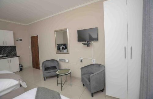 Downtown Johannesburg House | Popsy's Guest House
