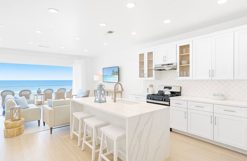 South Oceanside Apartment | Popular New Beach House on Sand, Private Fire Ring