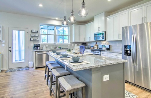 Millville House | Porch + Pool Access: Millville Townhome!