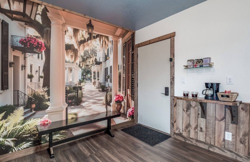 Prescott Apartment | Porch Swing Charm | Relax & Unwind + Free Parking