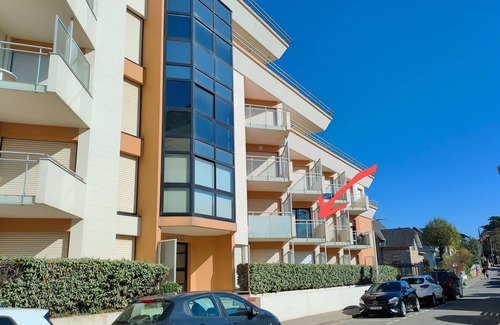 Pornichet Apartment | Pornichet La Baule Bright T2, with garage, 30m from the beach. 3* gîte