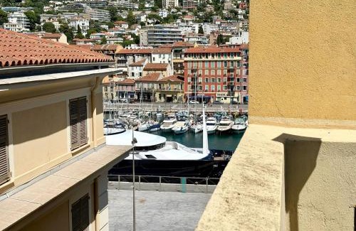 Quartier du Port Apartment | Port 1BR Flat with Terrace