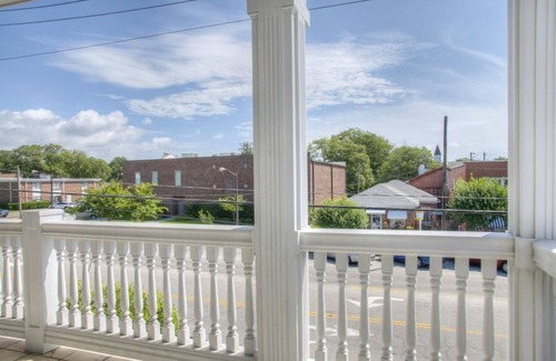 Southport Apartment | Port at Captain's Bridge