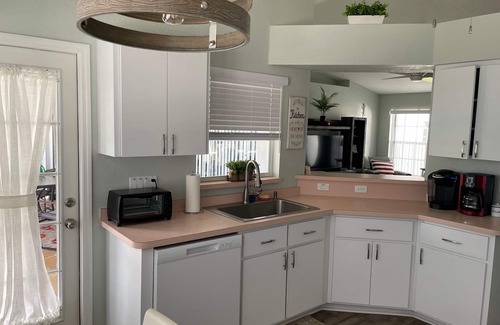 Port Charlotte House | Port Charlotte SWF-safe- A+area-3bd, 2bth, Salt pool, renovated— pet OKAY