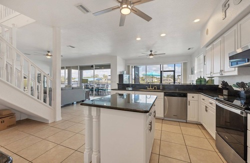 Port Charlotte House | Port Charlotte 4 Bedroom Pool Vacation Home on Canal