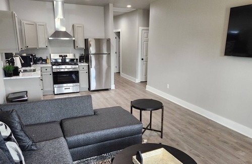 Shreveport House | Port-City Premium Elegance 3 Bed/2 Bath Home