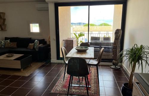 Port Grimaud Apartment | PORT GRIMAUD GOLFE ST TROPEZ BEL APPARTEMENT