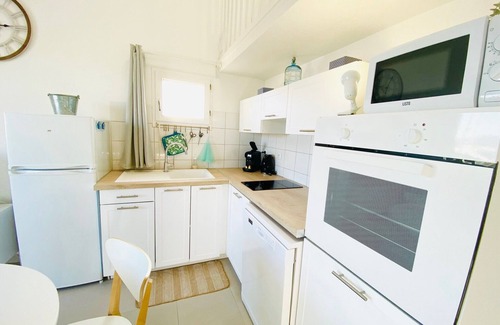 Port Grimaud Apartment | Port-Grimaud T2 seafront apartment with mezzanine