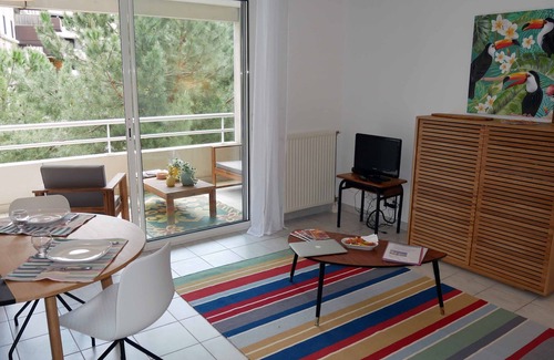 Port Marianne Apartment | Port Marianne area with terrace, air conditioning, parking, Wifi. In a perfect state.