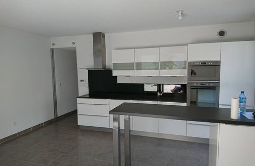 Port Marianne Apartment | Port Marianne, T2 53m², terrace 111m², parking, town center and beach 15 min away