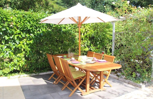 Thonon-les-Bains House | Port Ripaille: Your house right on the lake/the best of mountains and sea!