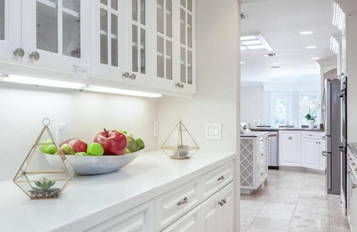 West Naples House | Port Royal Newly Renovated Contemporary Home On 3/4 Acres Walking Distance Beach