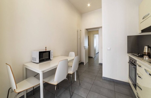 Salario Apartment | Porta Pia & Villa Torlonia Apartment con Balcone