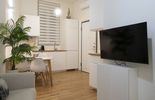 Guastalla Apartment | Porta Vittoria B - Cozy 1BDR Duomo Area