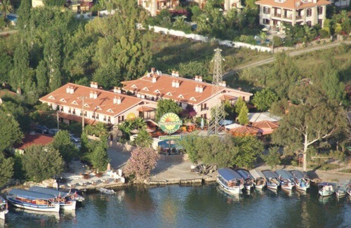 Dalyan Hotel | Portakal Hotel Dalyan near Dalyan Lake with 2 bedroom family rooms
