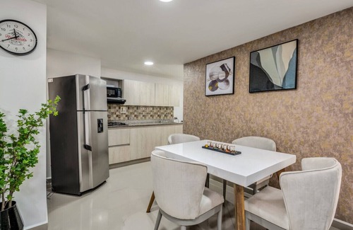 Sabaneta Apartment | Portal parque 901 · Cozy 2BR Apt near Parque Sabaneta, Rooftop Jacuzzi