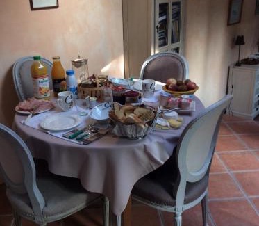 Montesson Bed & Breakfast | Porte de Paris