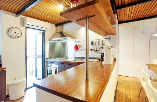 Roman Ghetto Apartment | Portico - WR Apartments
