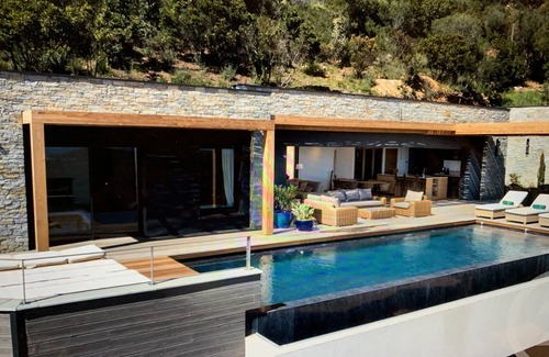 Sainte-Lucie-de-Porto-Vecchio House | porto vechio saint cyprien