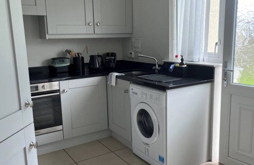 Portrush House | Portrush - 3 Bed - 2 Bath - Parking - Pet Friendly