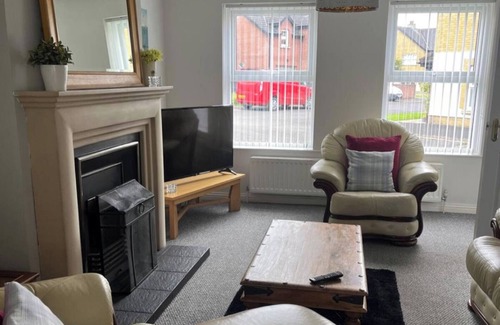 Portrush House | Portrush - 3 Bed - 2 Bath - Parking - Pet Friendly
