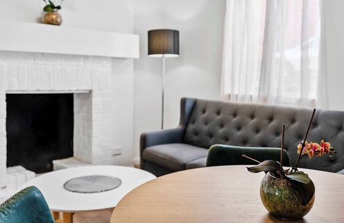 Battery Point Apartment | Portsea - Elegant apartment by Salamanca
