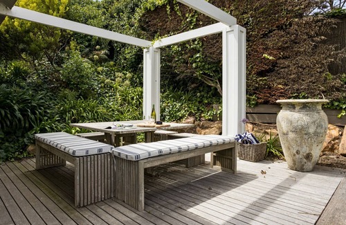 Portsea House | Portsea Resort Pool and Court