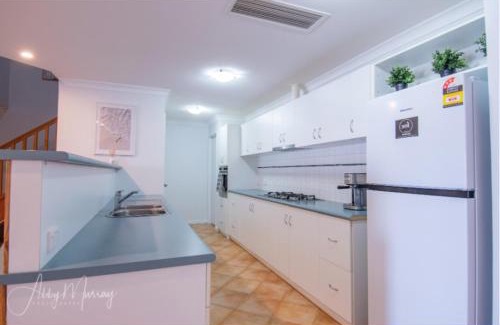 Geographe House | Portside Paradise Marina-Front Retreat with Views