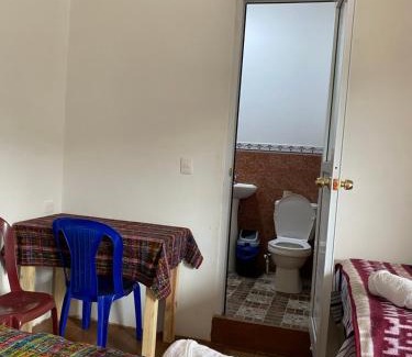 San Juan La Laguna House | “Posada Vicentas” compartir con una familia Tz’utujil