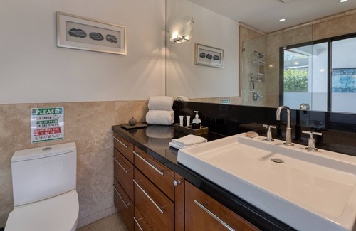 Warm Sands House | Poseidons Adventure: 5BR+4BA Pool Home in Warm Sands