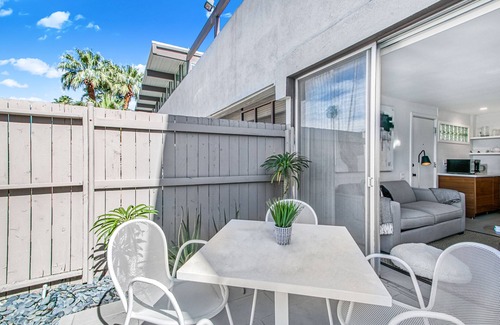 Twin Palms Condo | Posh Condo in Ocotillo Lodge in South PS