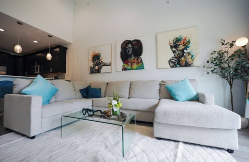 Elizabeth Apartment | Posh Urban Loft Living: Your Stylish Downtown Experience