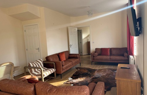 Bletchley House | Posh Wetheringsett in Milton Keynes