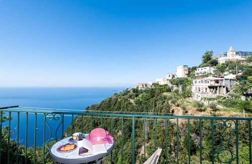 Montepertuso Villa | Positano Villa Genny and Emily breakfast & experience