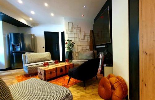 Hotel-de-Ville House | Possibilité location au mois ! Côté mer Marseille Vieux-Port "LE K"appartement haut de gamme avec wc Japonais