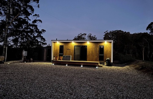Allambee Cabin | Possum Hollow Retreat, 100 acres of natural bush for you to enjoy solely
