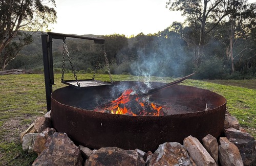 Allambee Cabin | Possum Hollow Retreat, 100 acres of natural bush for you to enjoy solely