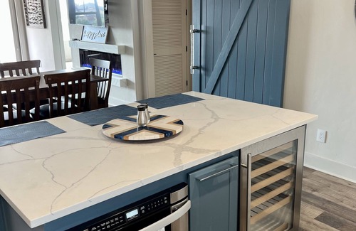 Graford Condo | Possum Kingdom Lake Luxury, Upgraded Lakefront Condo w Breathtaking Water View